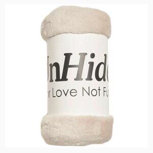 UnHide Lil' Marsh Blanket - Small in Beige Bear